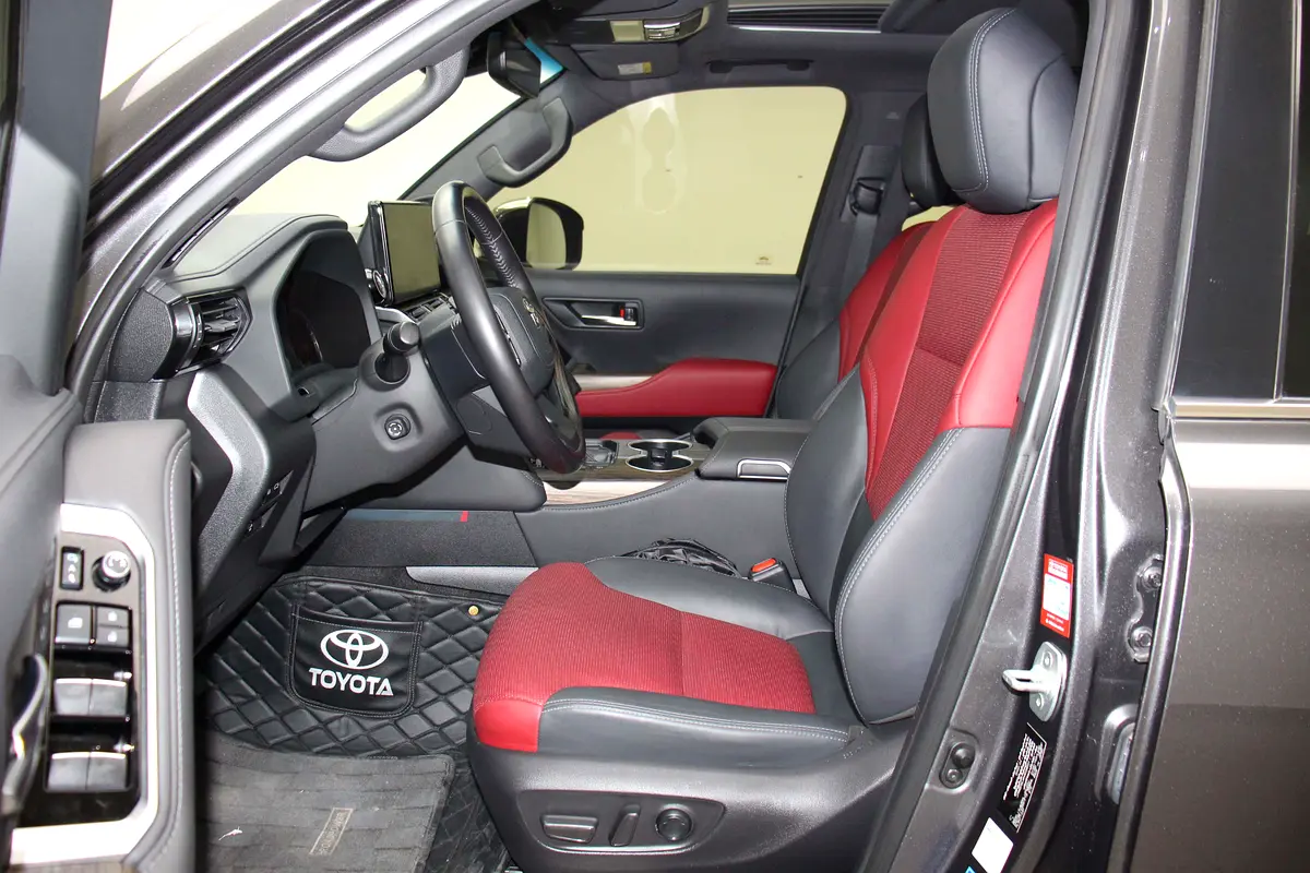 TOYOTA Land Cruiser VXR 2022 - photo 8 - Import Émirats | International Cars