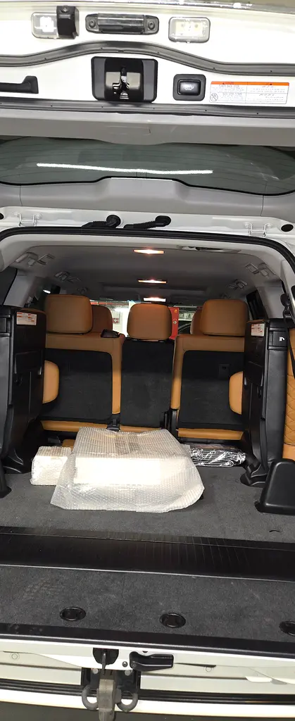 TOYOTA Land Cruiser GXR Grand Touring 2021 - photo 4 - Import Émirats | International Cars