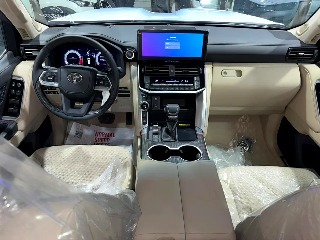 TOYOTA Land Cruiser VXR 2026 - photo 6 - Import Émirats | International Cars
