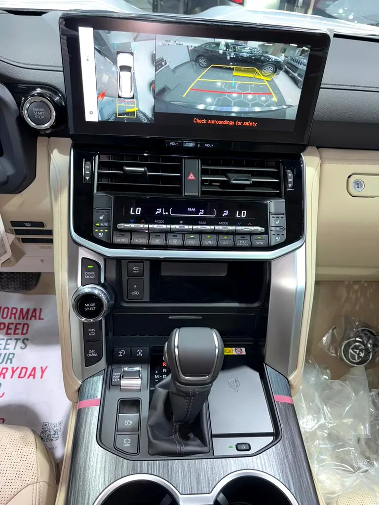 TOYOTA Land Cruiser VXR 2026 - photo 7 - Import Émirats | International Cars