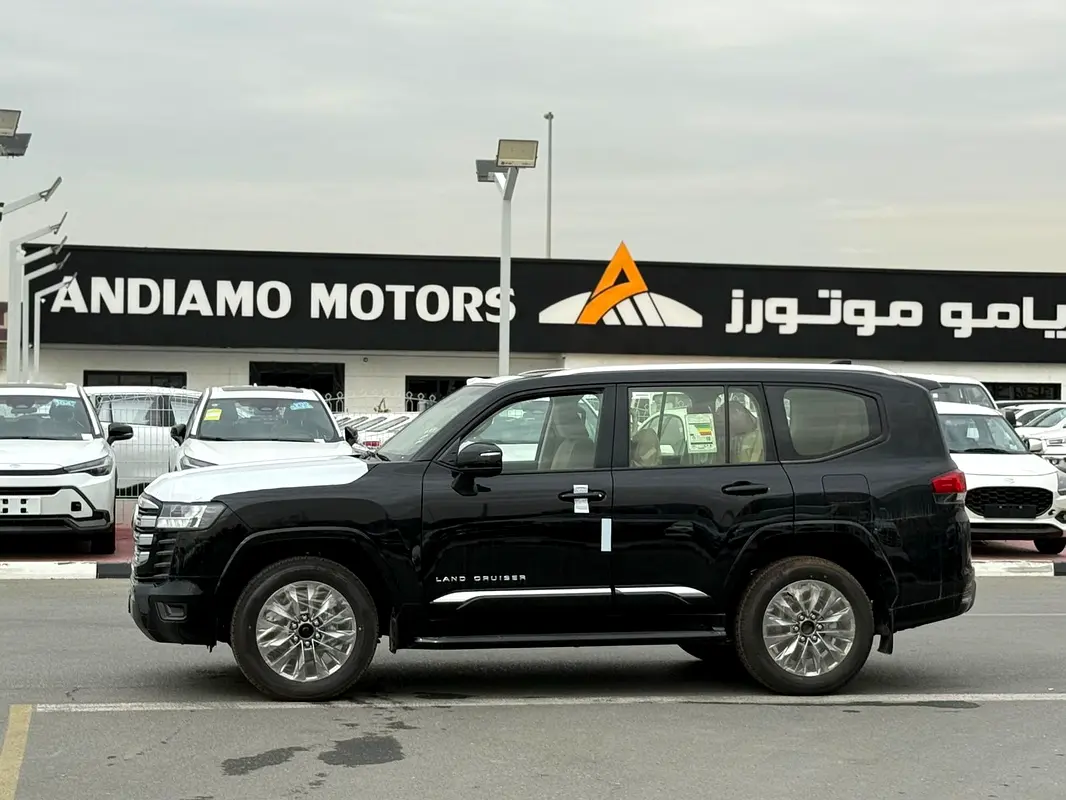 TOYOTA Land Cruiser GXR 2026 - photo 2 - Import Émirats | International Cars