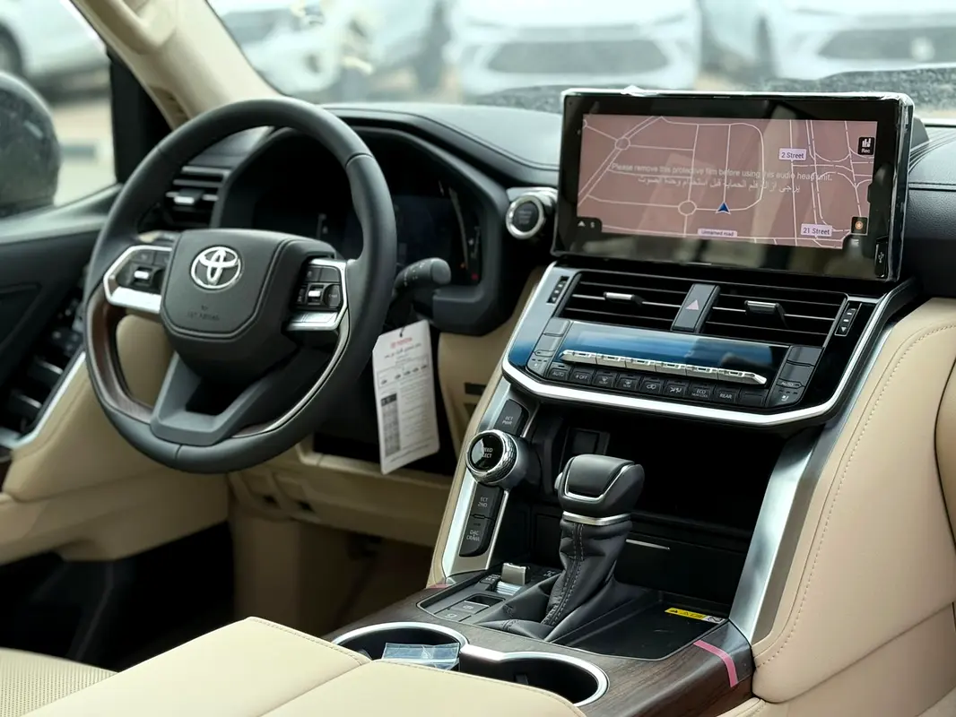 TOYOTA Land Cruiser GXR 2026 - photo 5 - Import Émirats | International Cars