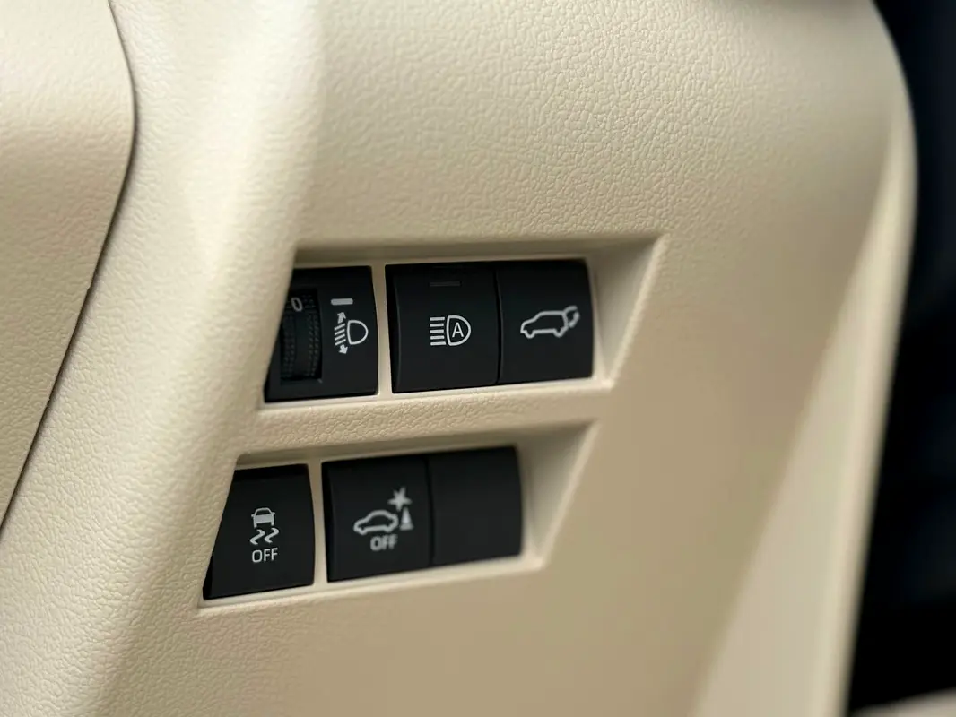 TOYOTA Land Cruiser GXR 2026 - photo 9 - Import Émirats | International Cars