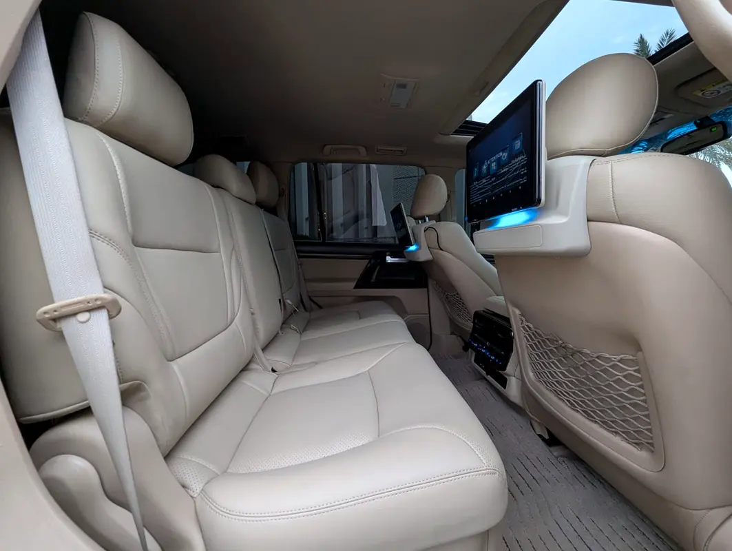 TOYOTA Land Cruiser GXR 2015 - photo 7 - Import Émirats | International Cars