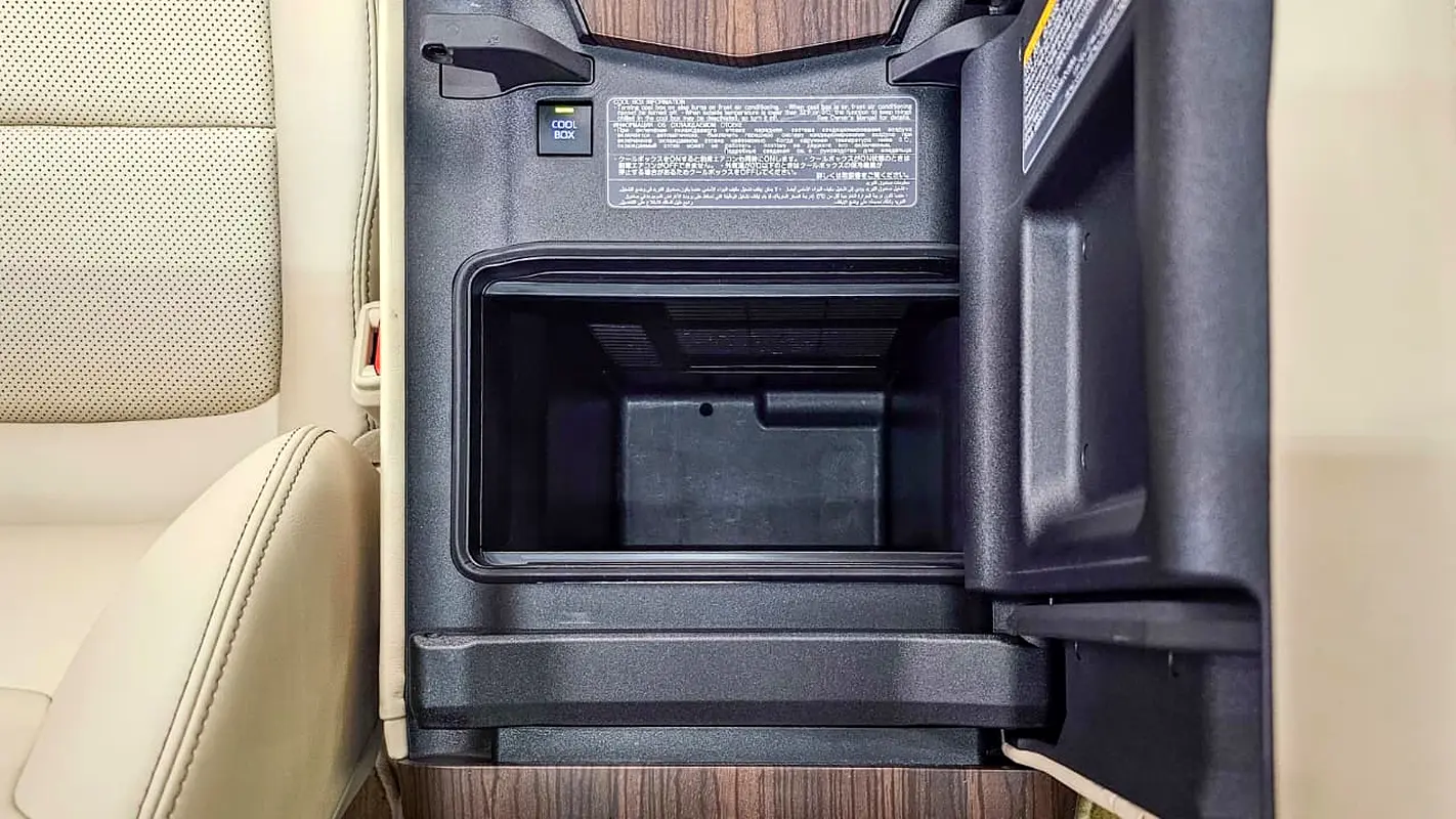 TOYOTA Land Cruiser GXR 2023 - photo 3 - Import Émirats | International Cars