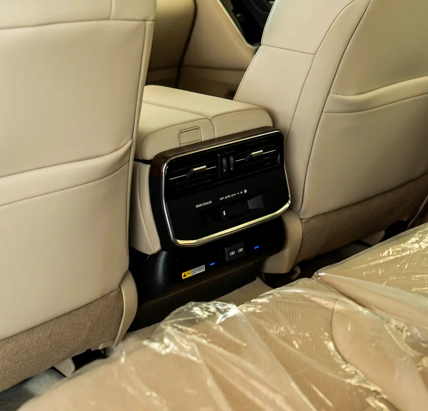 TOYOTA Land Cruiser GXR 2026 - photo 12 - Import Émirats | International Cars