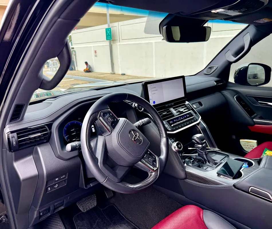 TOYOTA Land Cruiser VXR 2025 - photo 6 - Import Émirats | International Cars