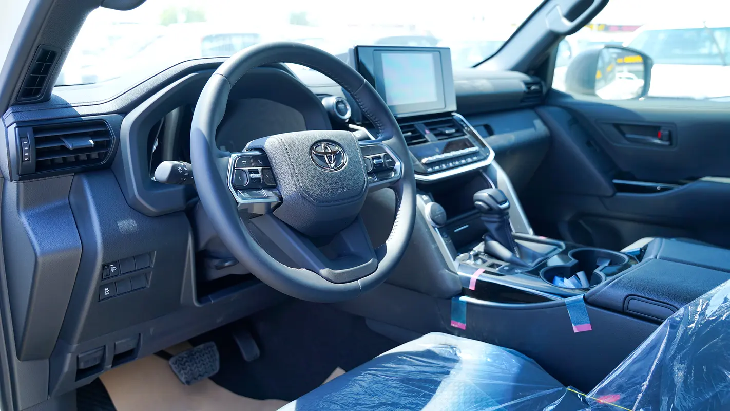 TOYOTA Land Cruiser GXR 2026 - photo 11 - Import Émirats | International Cars