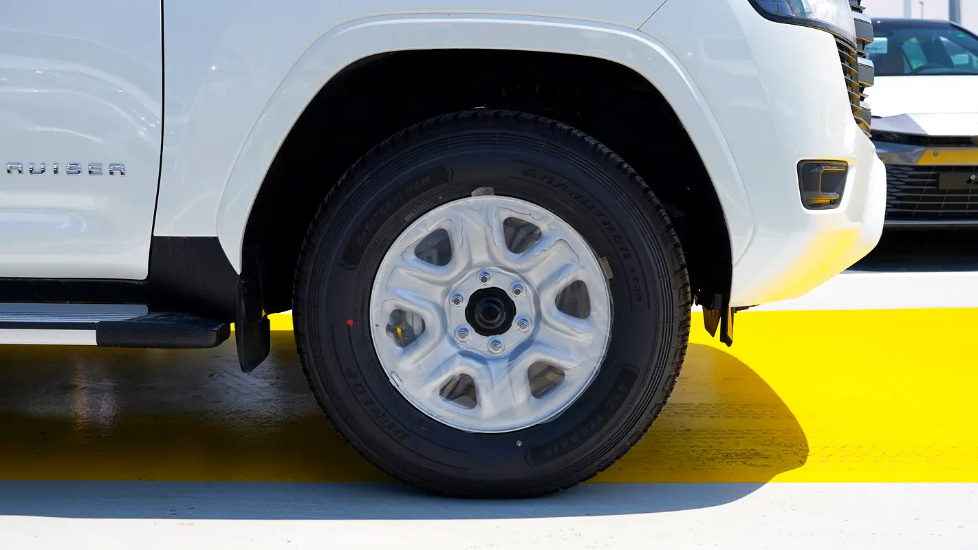 TOYOTA Land Cruiser GXR 2026 - photo 5 - Import Émirats | International Cars