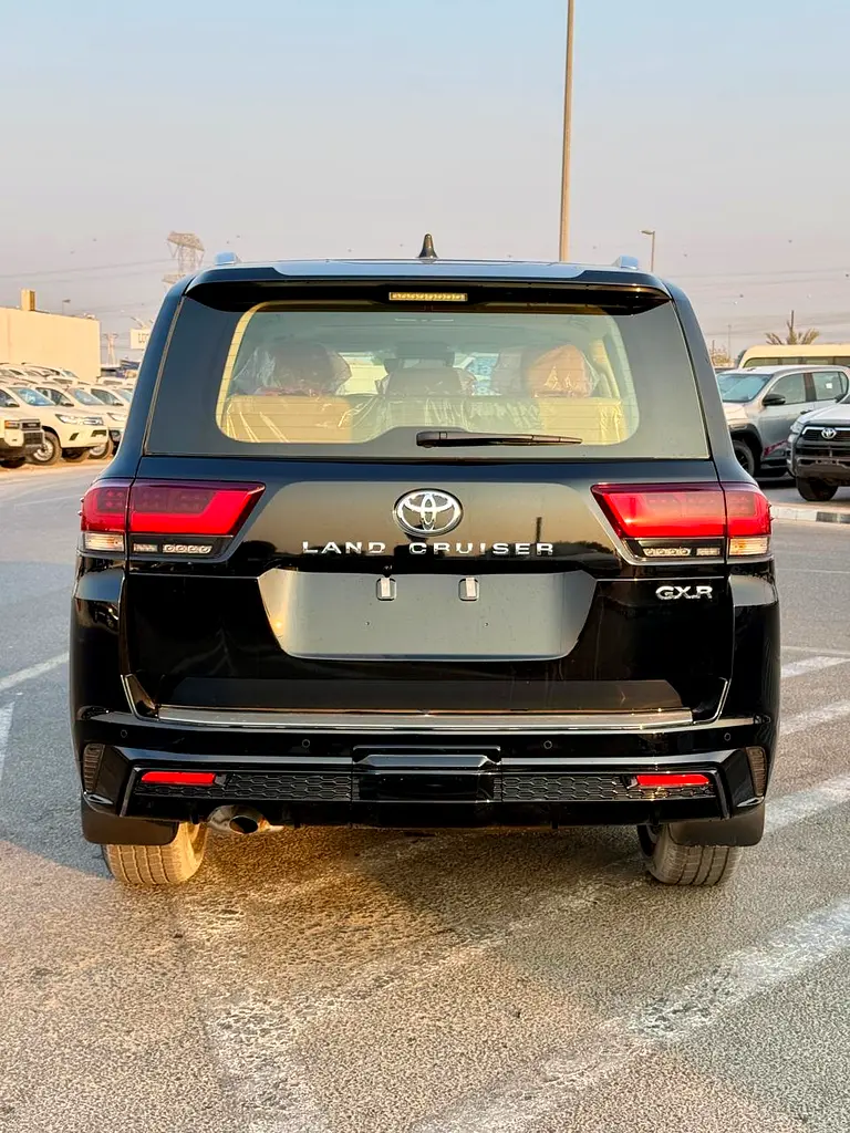 TOYOTA Land Cruiser GXR 2025 - photo 4 - Import Émirats | International Cars