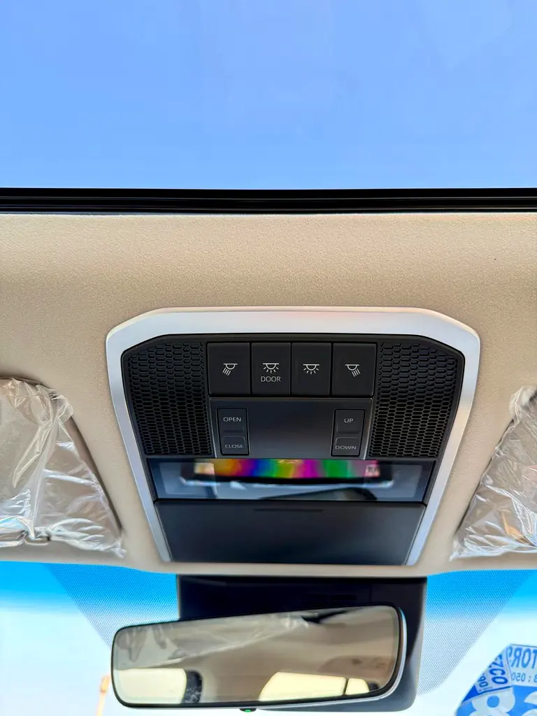 TOYOTA Land Cruiser GXR 2025 - photo 7 - Import Émirats | International Cars