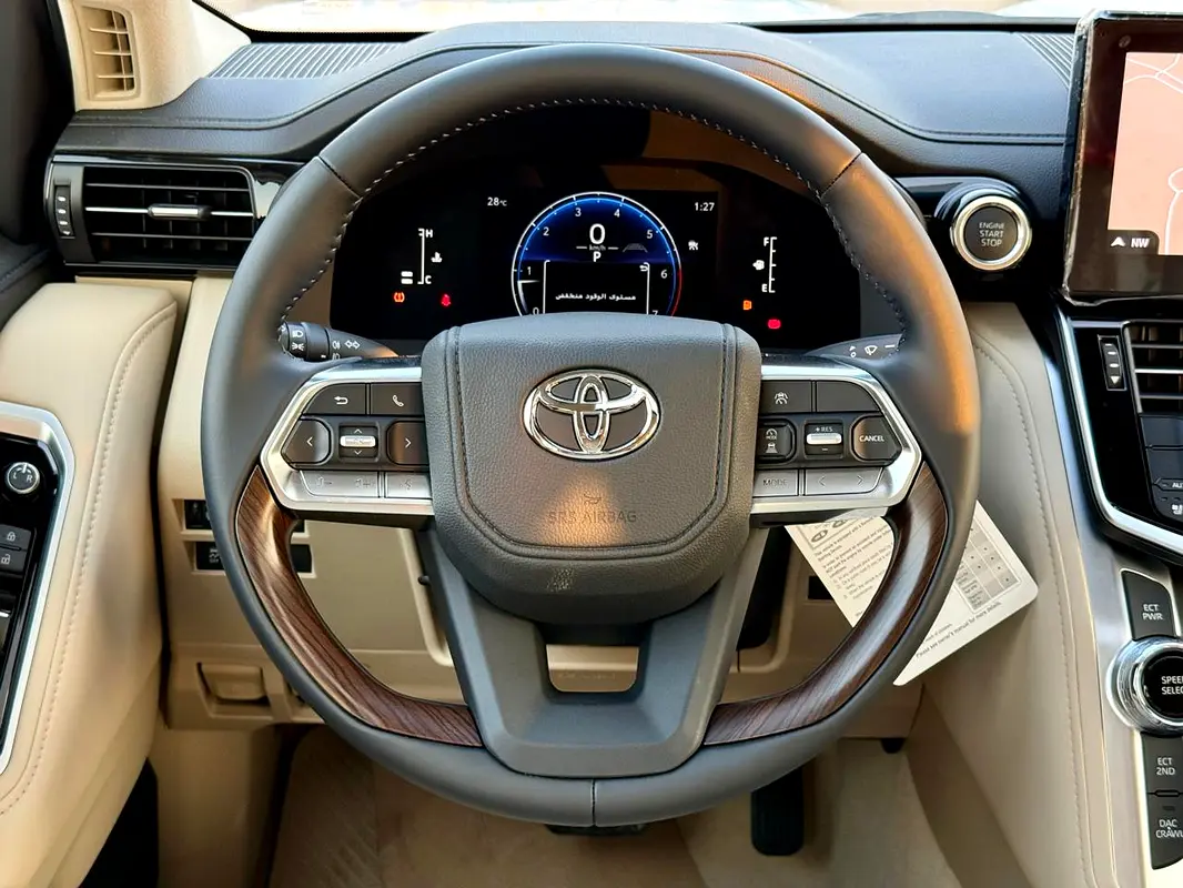 TOYOTA Land Cruiser GXR 2025 - photo 8 - Import Émirats | International Cars
