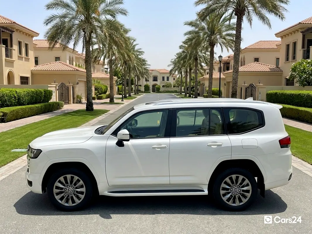 TOYOTA Land Cruiser GXR 2024 - photo 3 - Import Émirats | International Cars