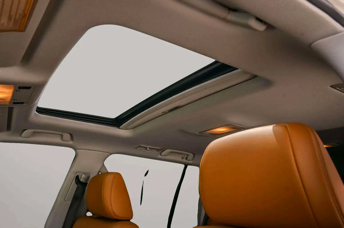 TOYOTA Land Cruiser GXR 2021 - photo 12 - Import Émirats | International Cars