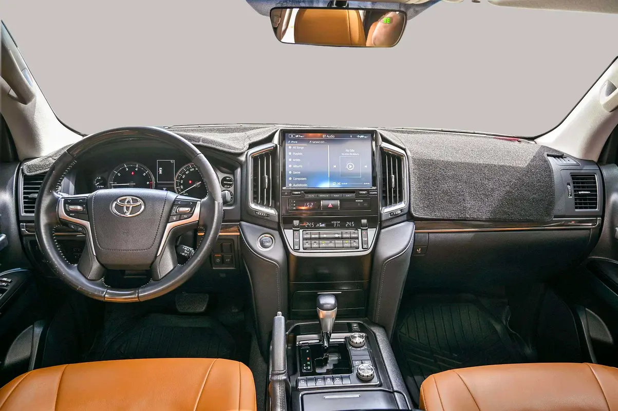 TOYOTA Land Cruiser GXR 2021 - photo 9 - Import Émirats | International Cars