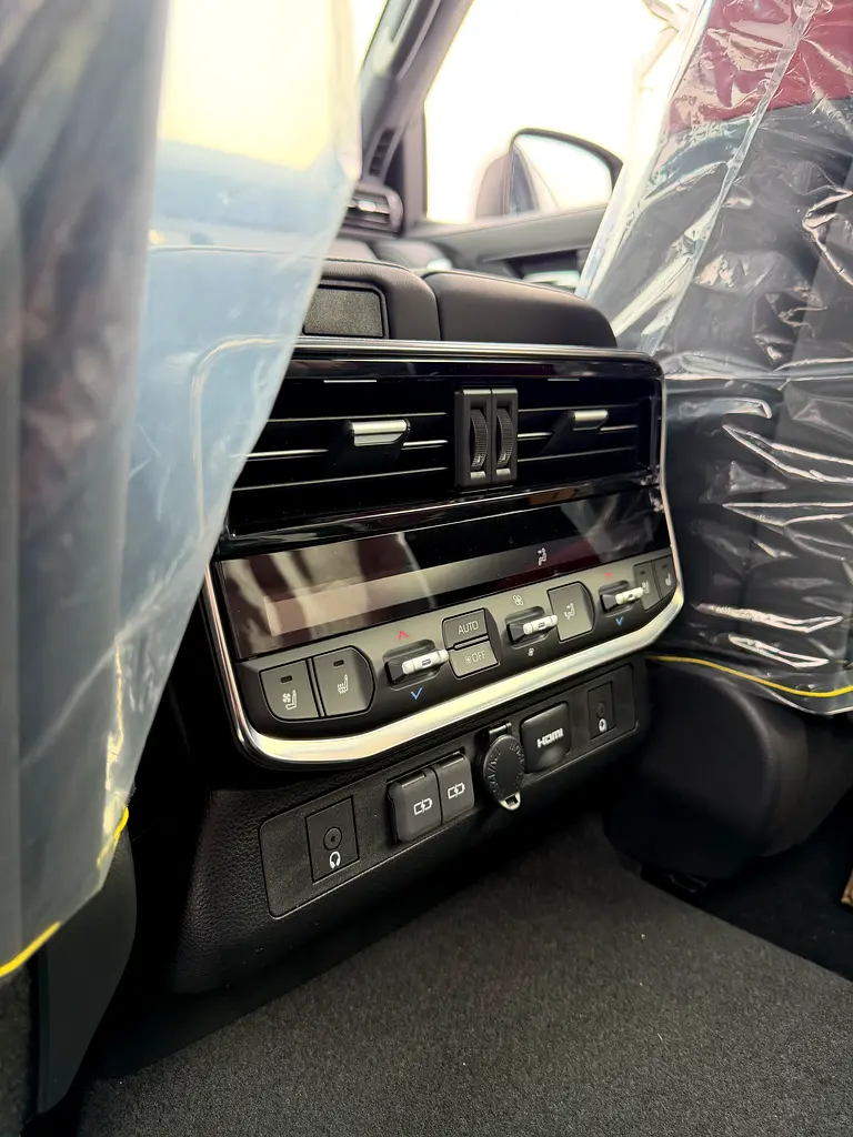 TOYOTA Land Cruiser VXR 2026 - photo 10 - Import Émirats | International Cars