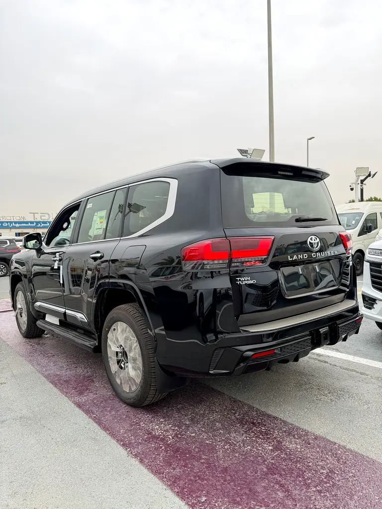 TOYOTA Land Cruiser VXR 2026 - photo 6 - Import Émirats | International Cars