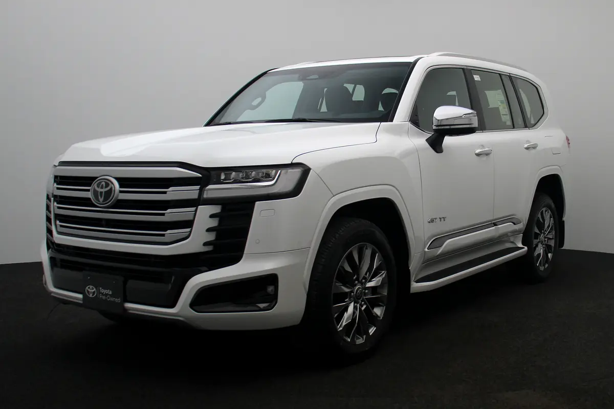 TOYOTA Land Cruiser VXR 2025