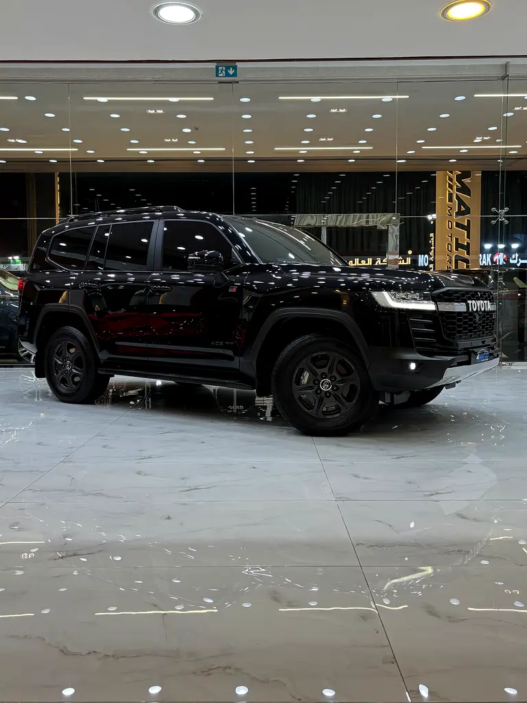 TOYOTA Land Cruiser GR Sport 2024 - photo 5 - Import Émirats | International Cars