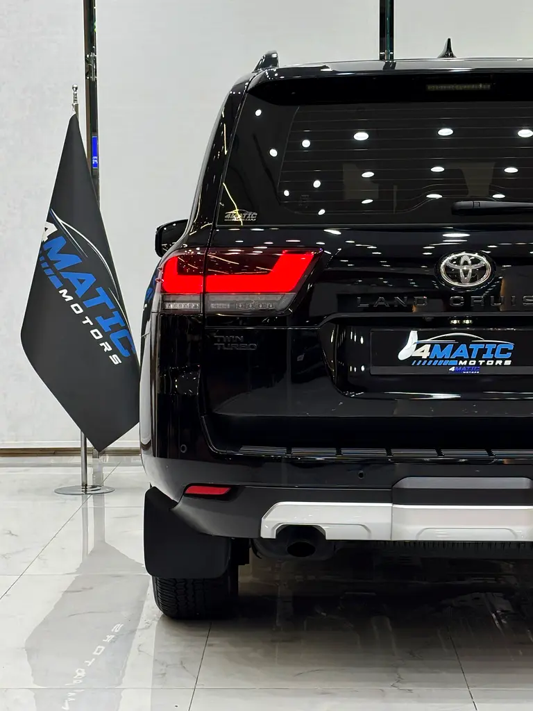 TOYOTA Land Cruiser GR Sport 2024 - photo 9 - Import Émirats | International Cars