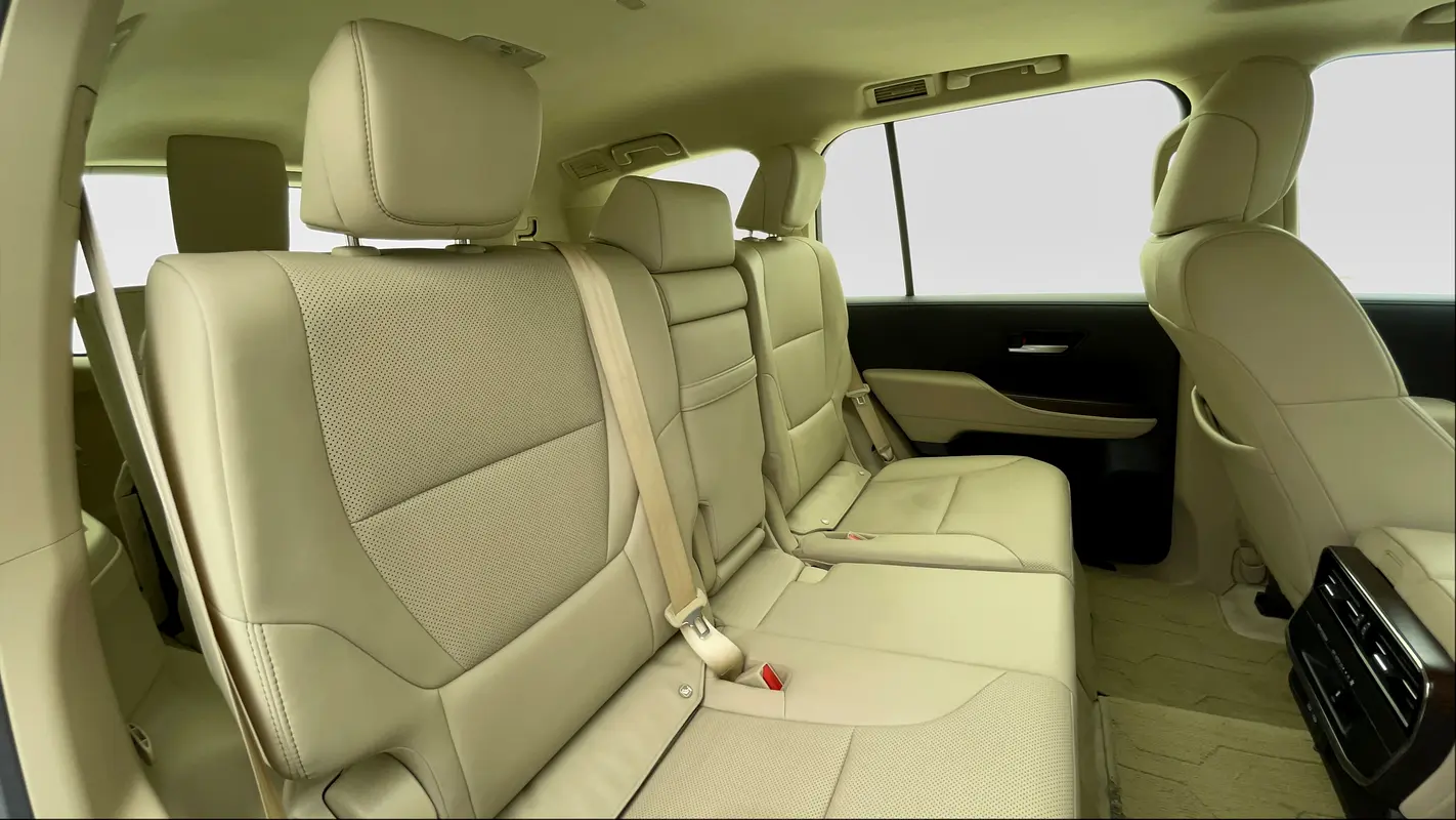 TOYOTA Land Cruiser GXR 2024 - photo 10 - Import Émirats | International Cars