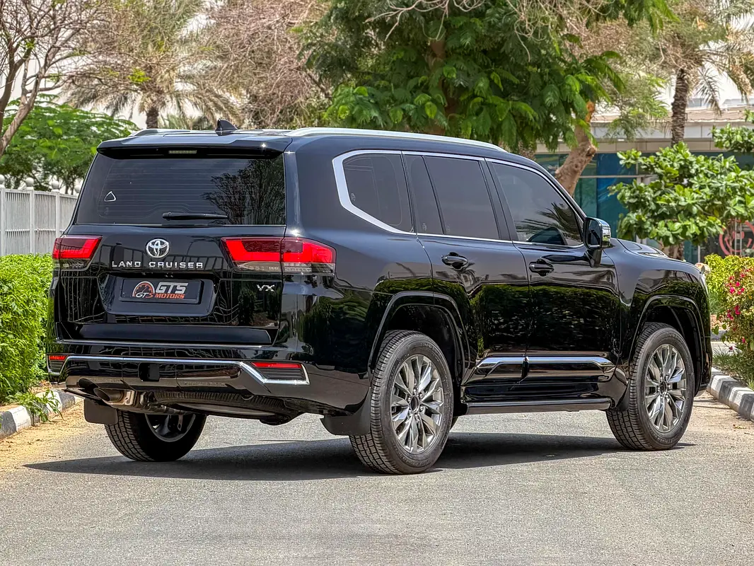 TOYOTA Land Cruiser VX 2025 - photo 3 - Import Émirats | International Cars