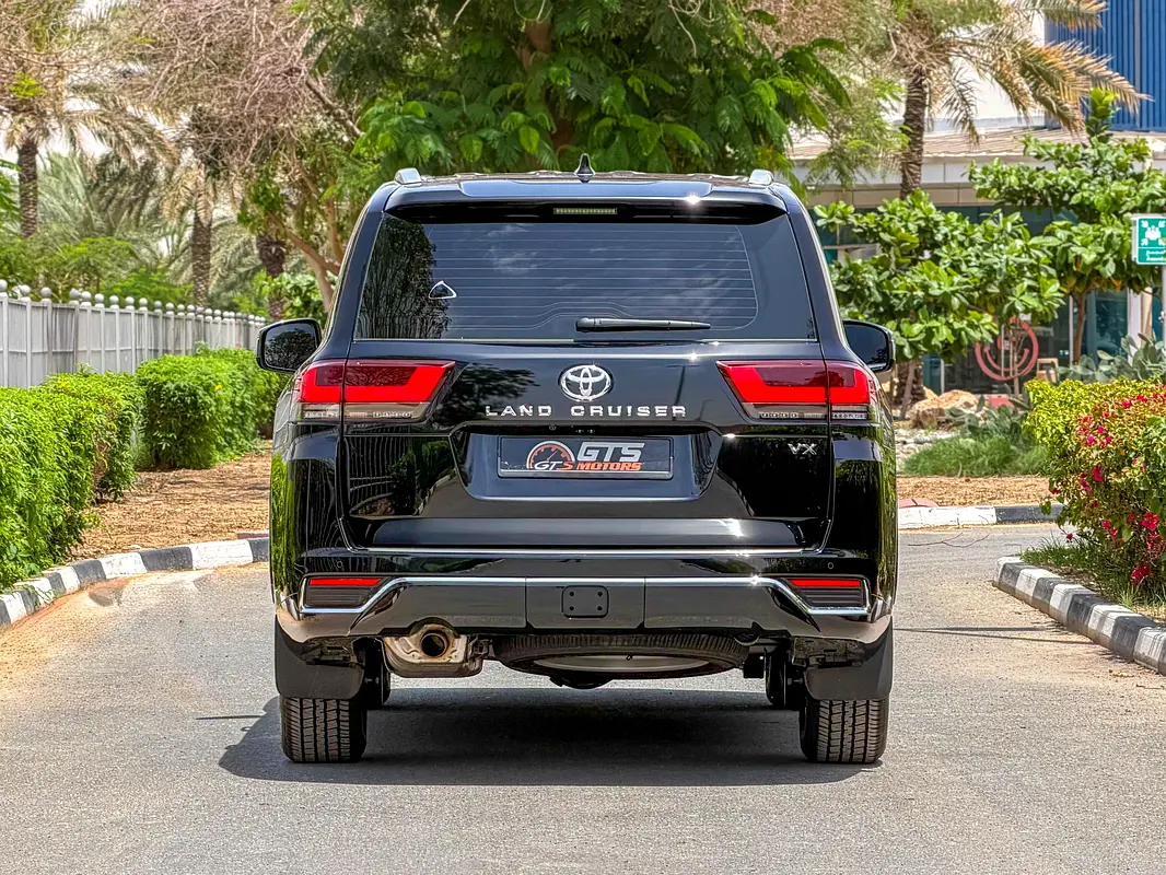 TOYOTA Land Cruiser VX 2025 - photo 4 - Import Émirats | International Cars
