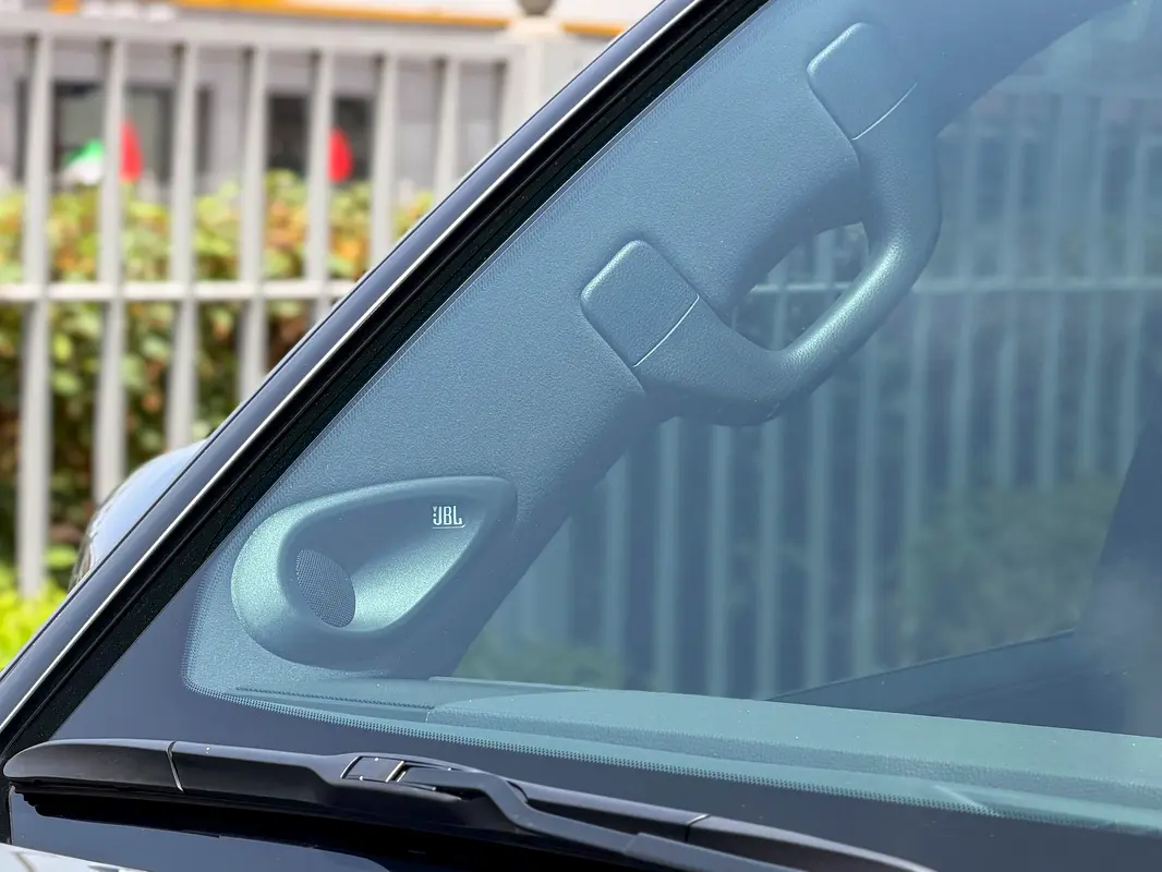 TOYOTA Land Cruiser VX 2025 - photo 8 - Import Émirats | International Cars