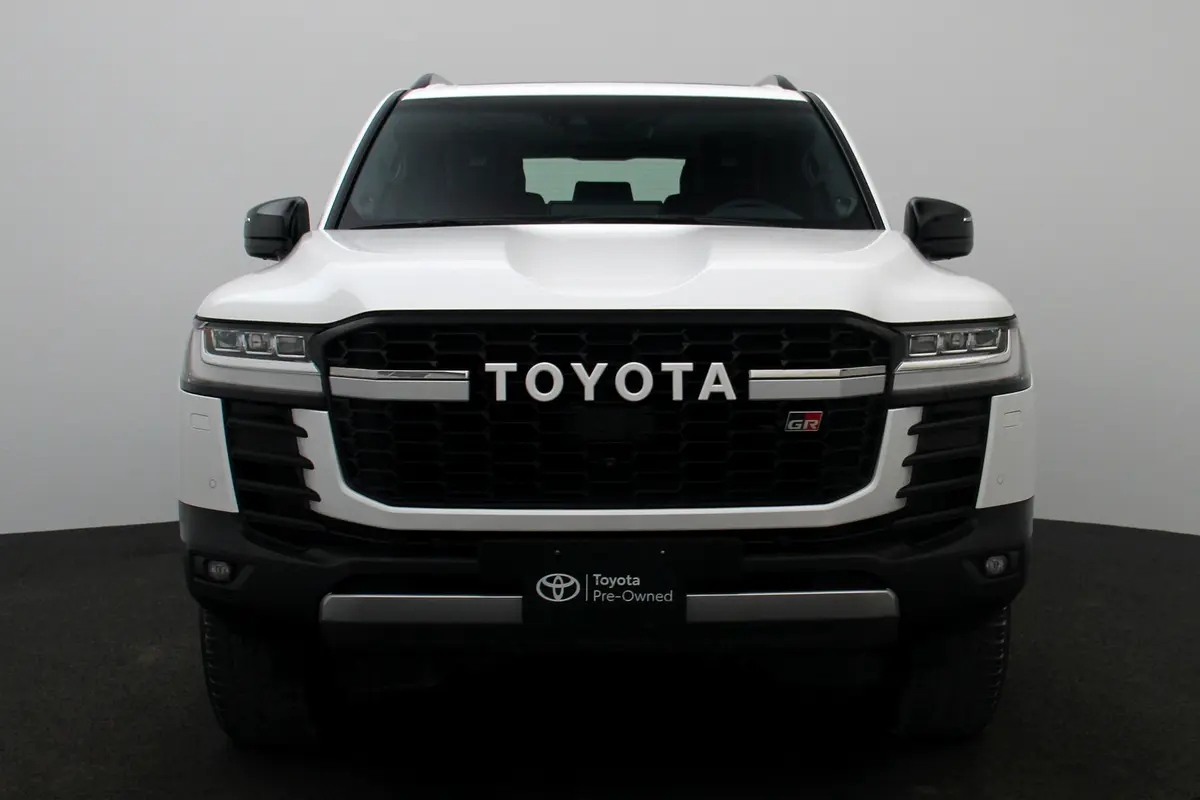 TOYOTA Land Cruiser GR Sport 2024 - photo 2 - Import Émirats | International Cars