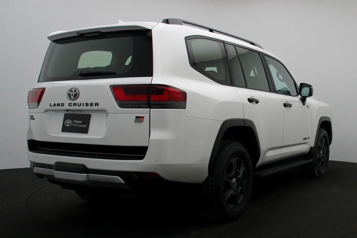 TOYOTA Land Cruiser GR Sport 2024 - photo 3 - Import Émirats | International Cars