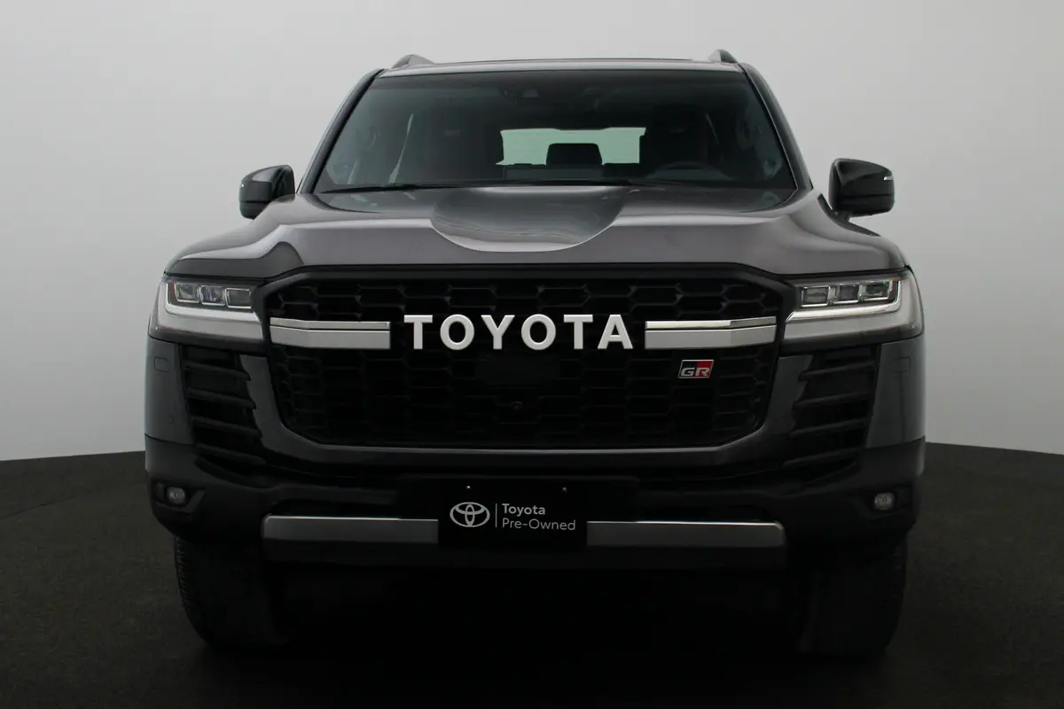 TOYOTA Land Cruiser GR Sport 2024 - photo 2 - Import Émirats | International Cars