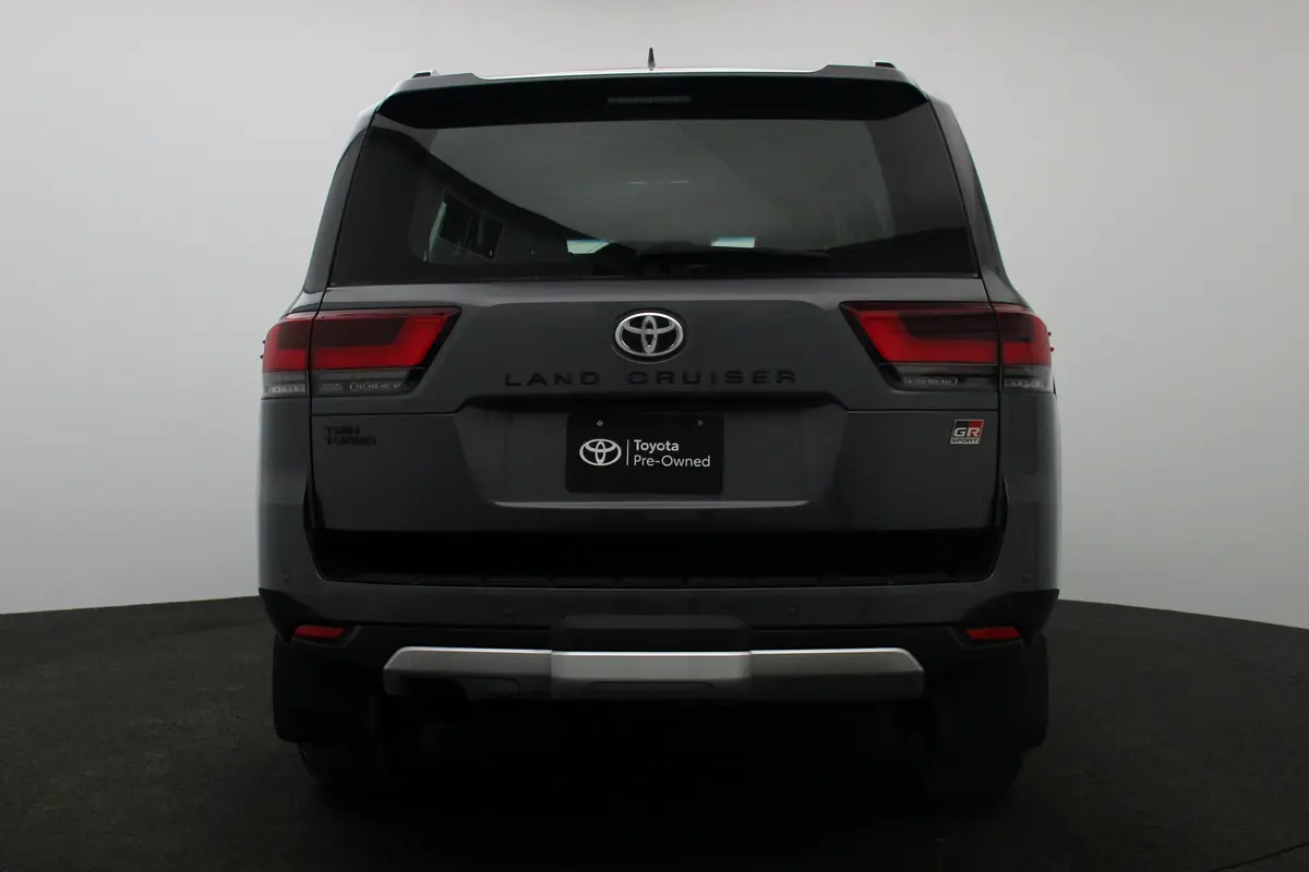 TOYOTA Land Cruiser GR Sport 2024 - photo 4 - Import Émirats | International Cars