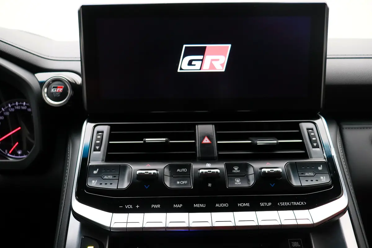 TOYOTA Land Cruiser GR Sport 2024 - photo 8 - Import Émirats | International Cars