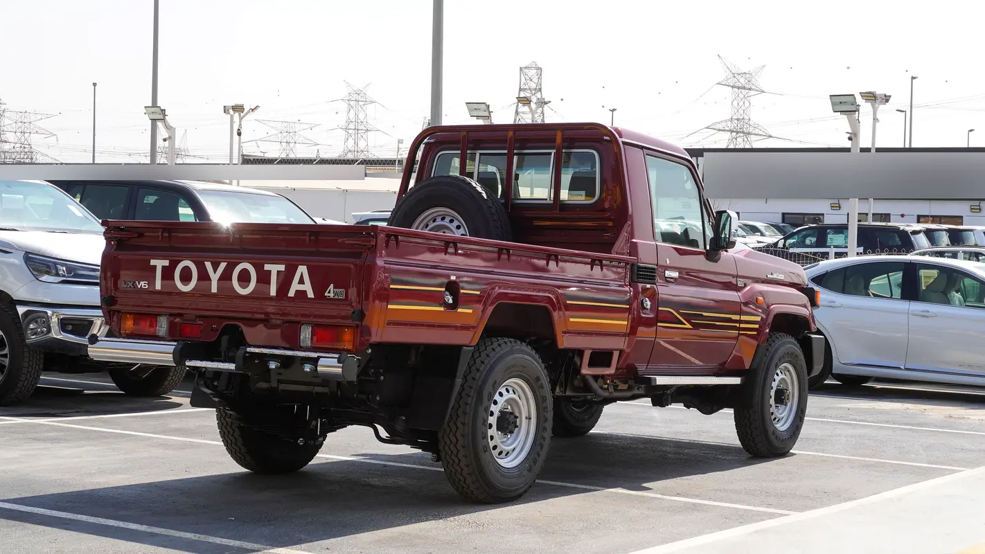 TOYOTA Land Cruiser 4.0L 2025 - photo 10 - Import Émirats | International Cars