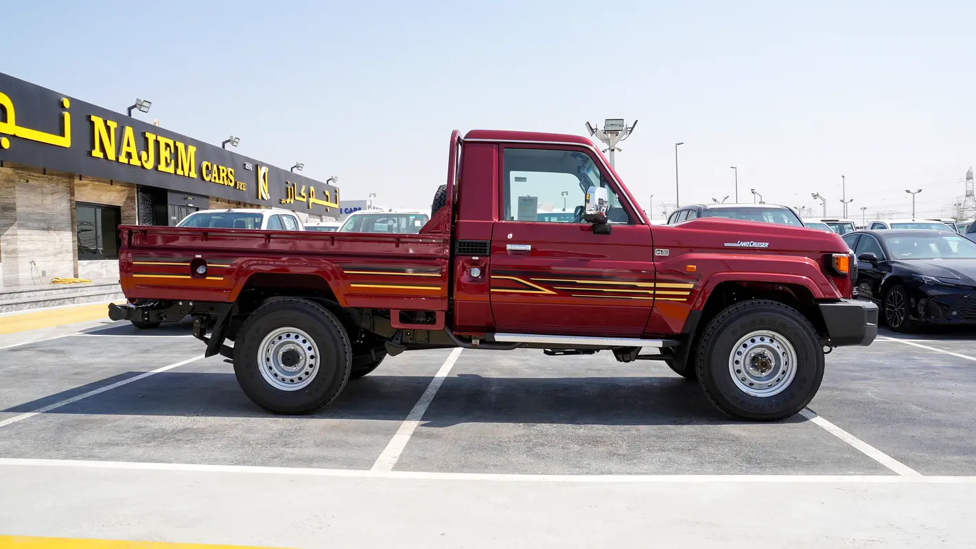 TOYOTA Land Cruiser 4.0L 2025 - photo 9 - Import Émirats | International Cars