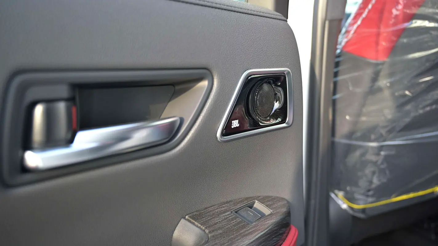 TOYOTA Land Cruiser VXR 2025 - photo 10 - Import Émirats | International Cars