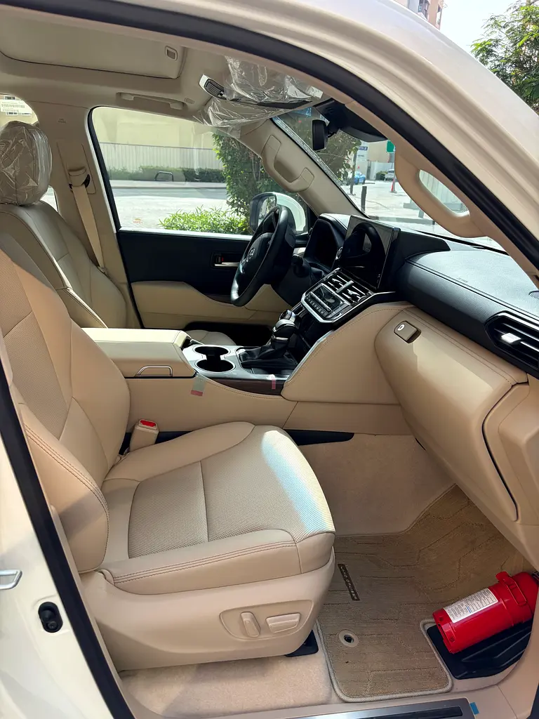 TOYOTA Land Cruiser GXR 2026 - photo 7 - Import Émirats | International Cars