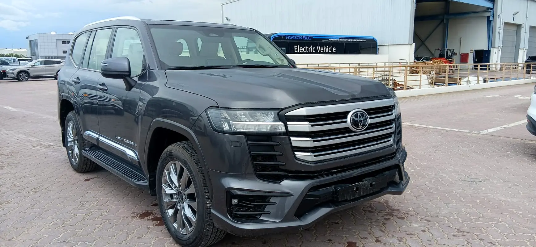 TOYOTA Land Cruiser GXR 2025