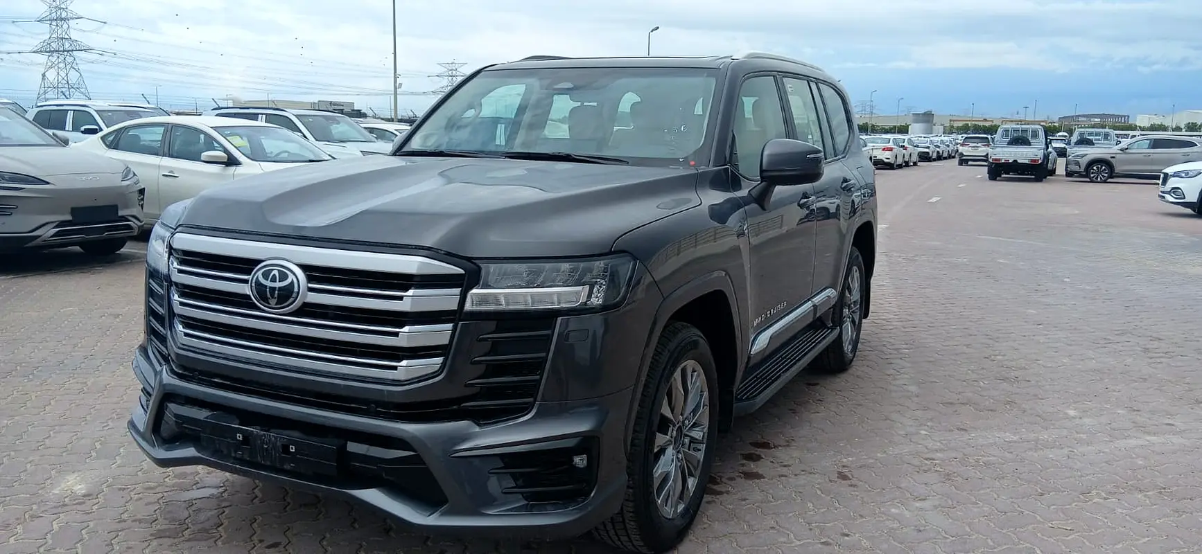 TOYOTA Land Cruiser GXR 2025 - photo 3 - Import Émirats | International Cars