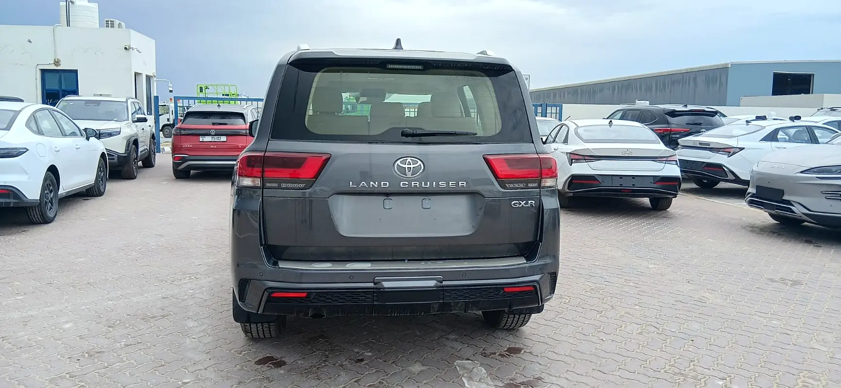 TOYOTA Land Cruiser GXR 2025 - photo 8 - Import Émirats | International Cars