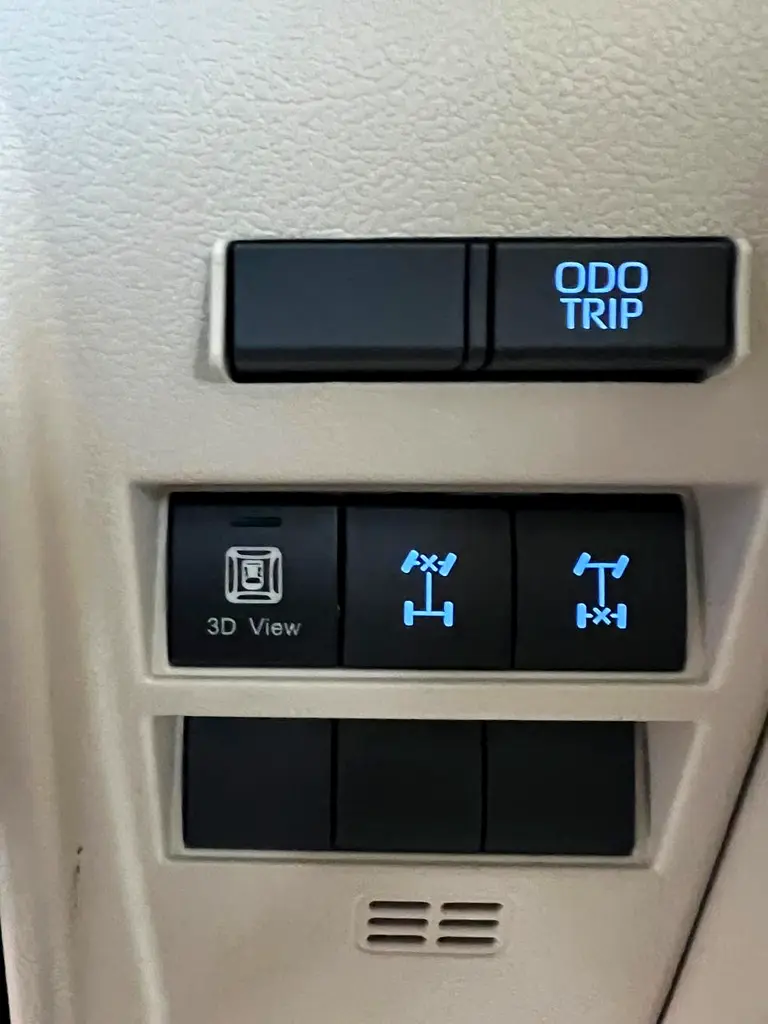 TOYOTA Land Cruiser VX 2024 - photo 11 - Import Émirats | International Cars