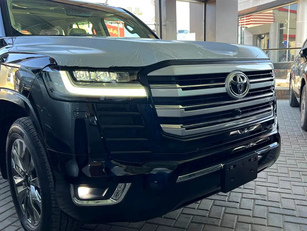 TOYOTA Land Cruiser VX 2024 - photo 2 - Import Émirats | International Cars