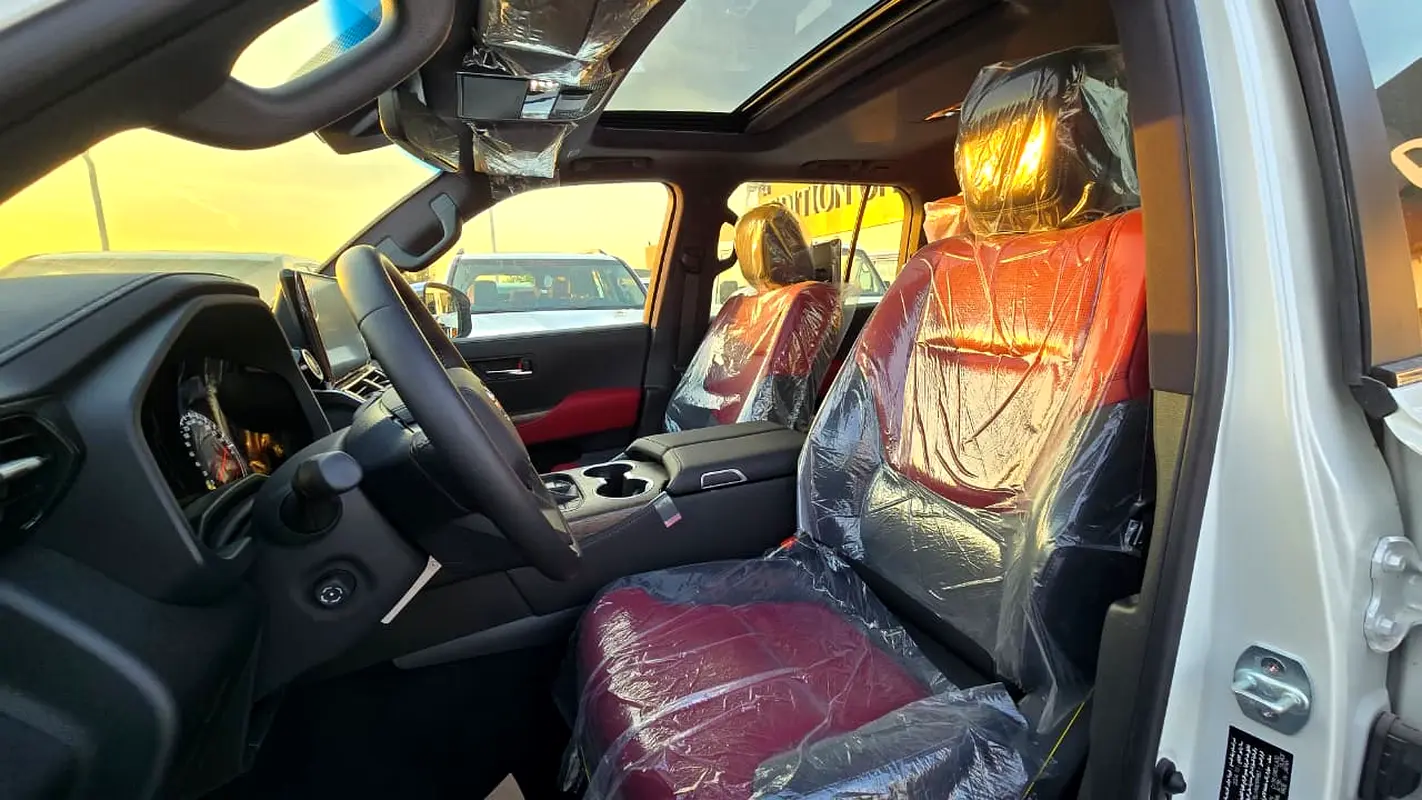 TOYOTA Land Cruiser VXR 2024 - photo 10 - Import Émirats | International Cars