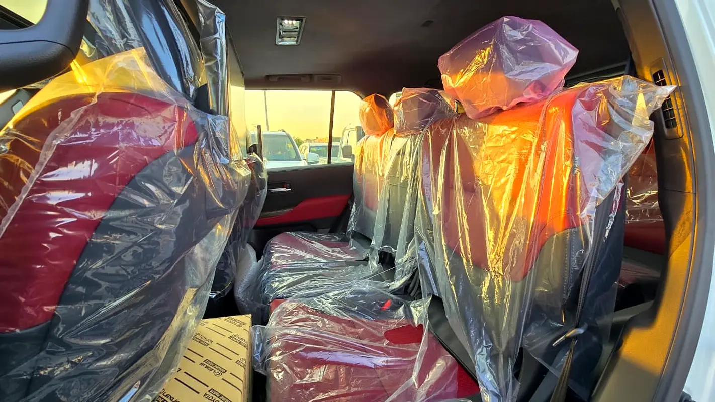 TOYOTA Land Cruiser VXR 2024 - photo 12 - Import Émirats | International Cars