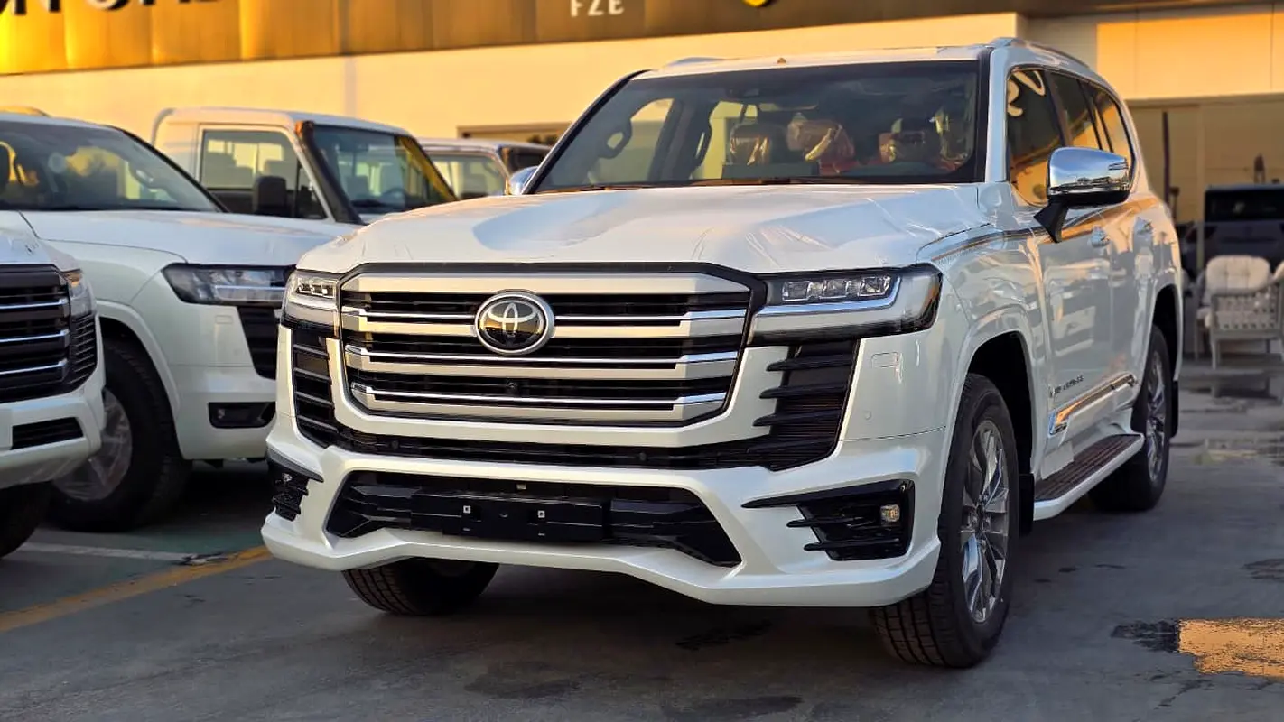 TOYOTA Land Cruiser VXR 2024 - photo 2 - Import Émirats | International Cars