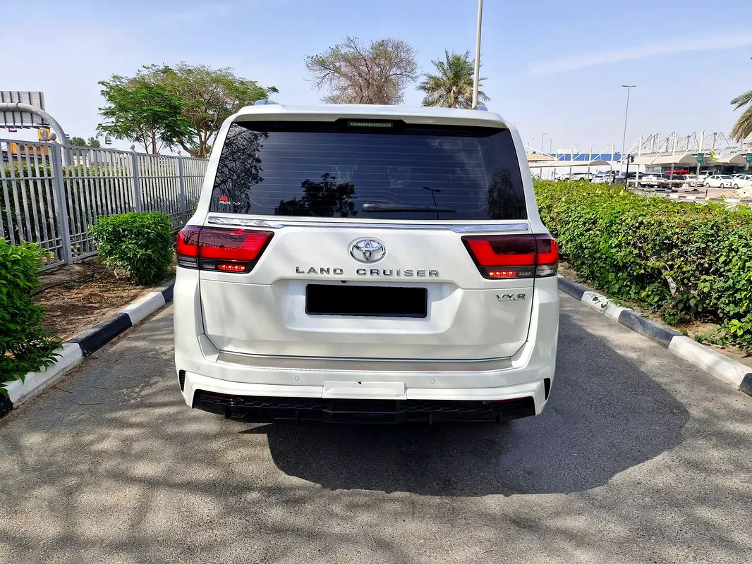 TOYOTA Land Cruiser 4.0L 2024 - photo 5 - Import Émirats | International Cars