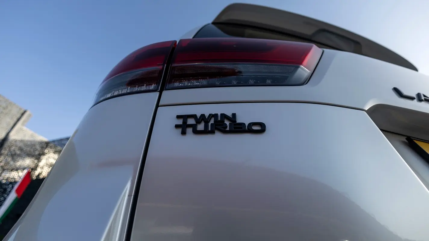 TOYOTA Land Cruiser GR Sport 2022 - photo 6 - Import Émirats | International Cars