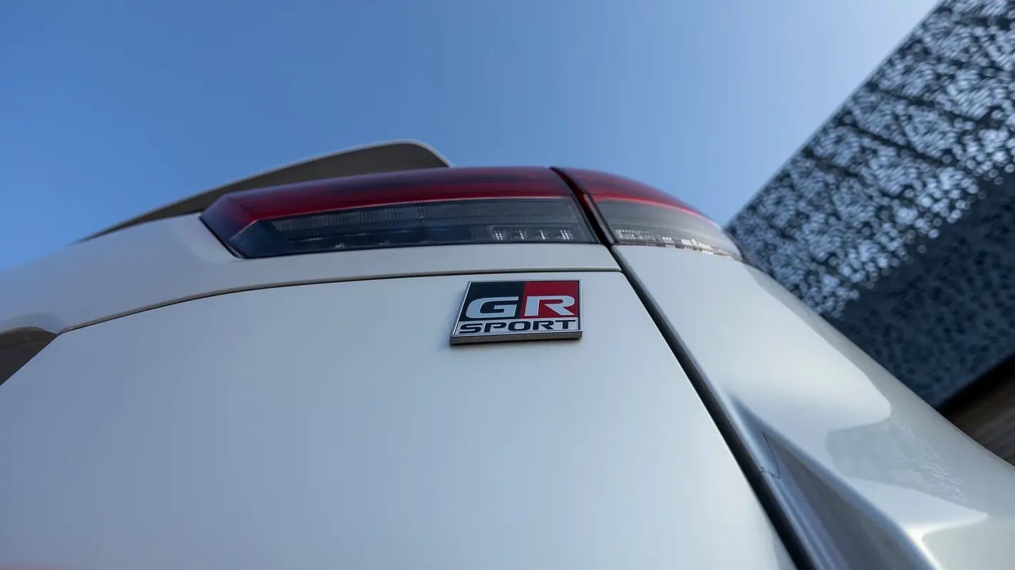 TOYOTA Land Cruiser GR Sport 2022 - photo 7 - Import Émirats | International Cars