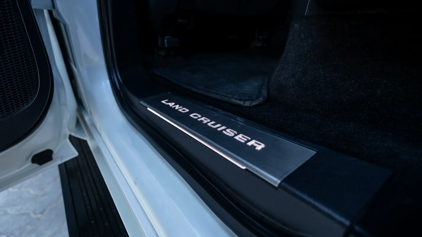 TOYOTA Land Cruiser GR Sport 2022 - photo 9 - Import Émirats | International Cars