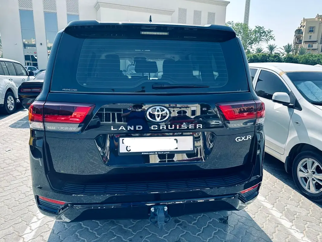 TOYOTA Land Cruiser GXR 2024 - photo 5 - Import Émirats | International Cars